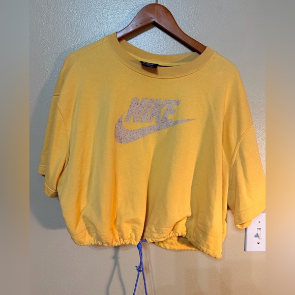 Nike Tops - Nike Golden Yellow Top